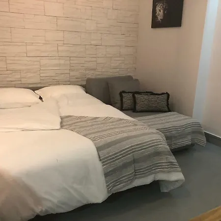 Modern In Παρίσι